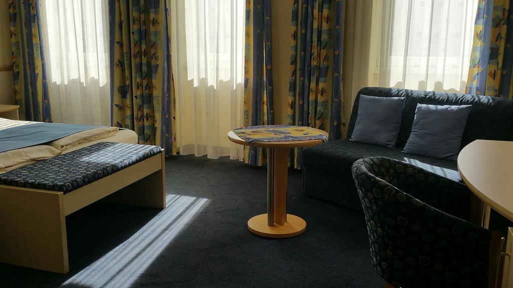 City Partner Hotel Strauss Βίρτσμπουργκ Εξωτερικό φωτογραφία