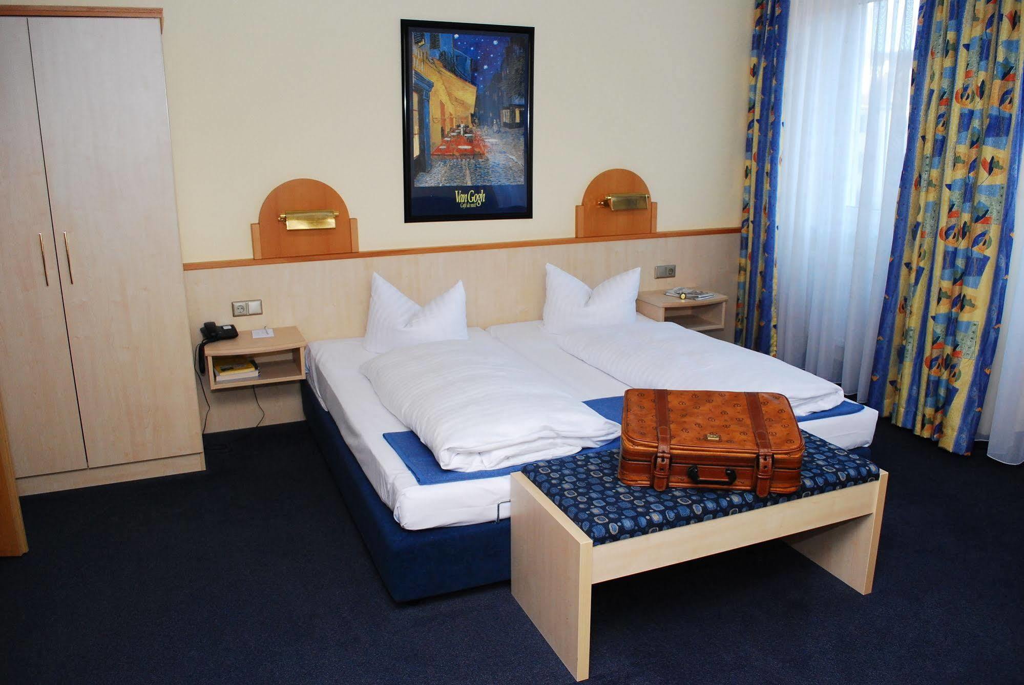 City Partner Hotel Strauss Βίρτσμπουργκ Εξωτερικό φωτογραφία
