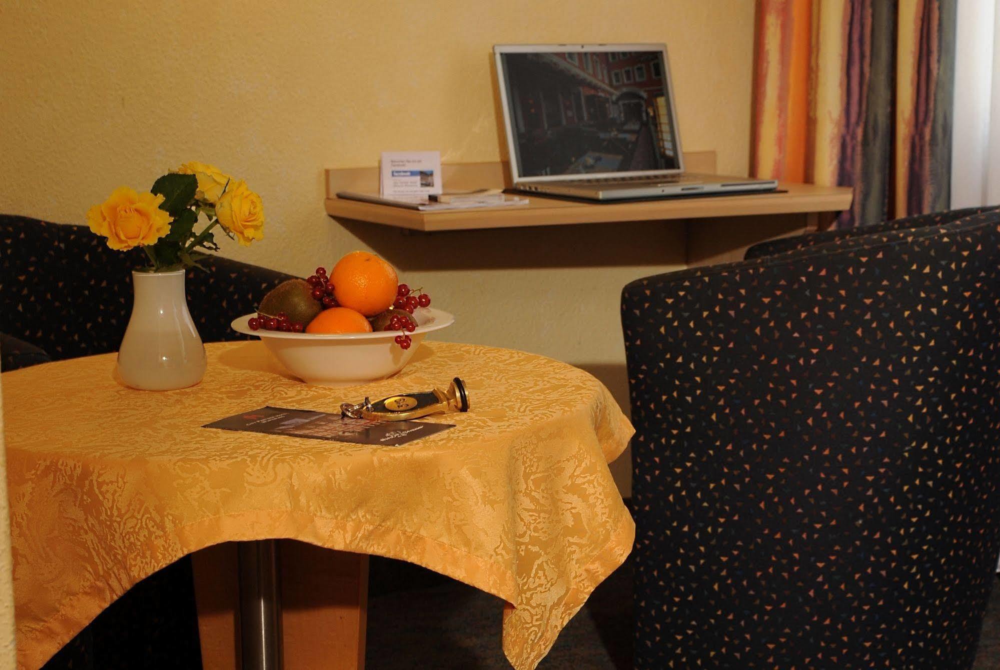 City Partner Hotel Strauss Βίρτσμπουργκ Εξωτερικό φωτογραφία