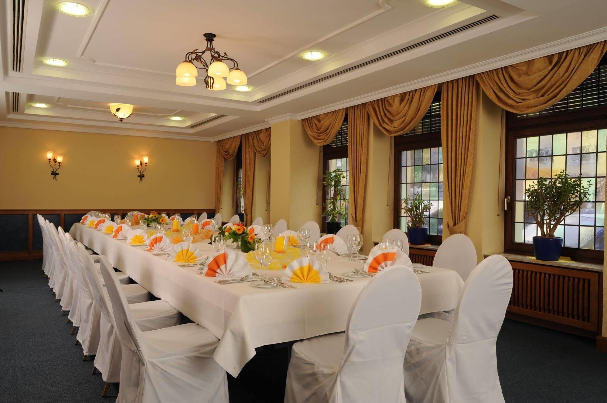 City Partner Hotel Strauss Βίρτσμπουργκ Εξωτερικό φωτογραφία